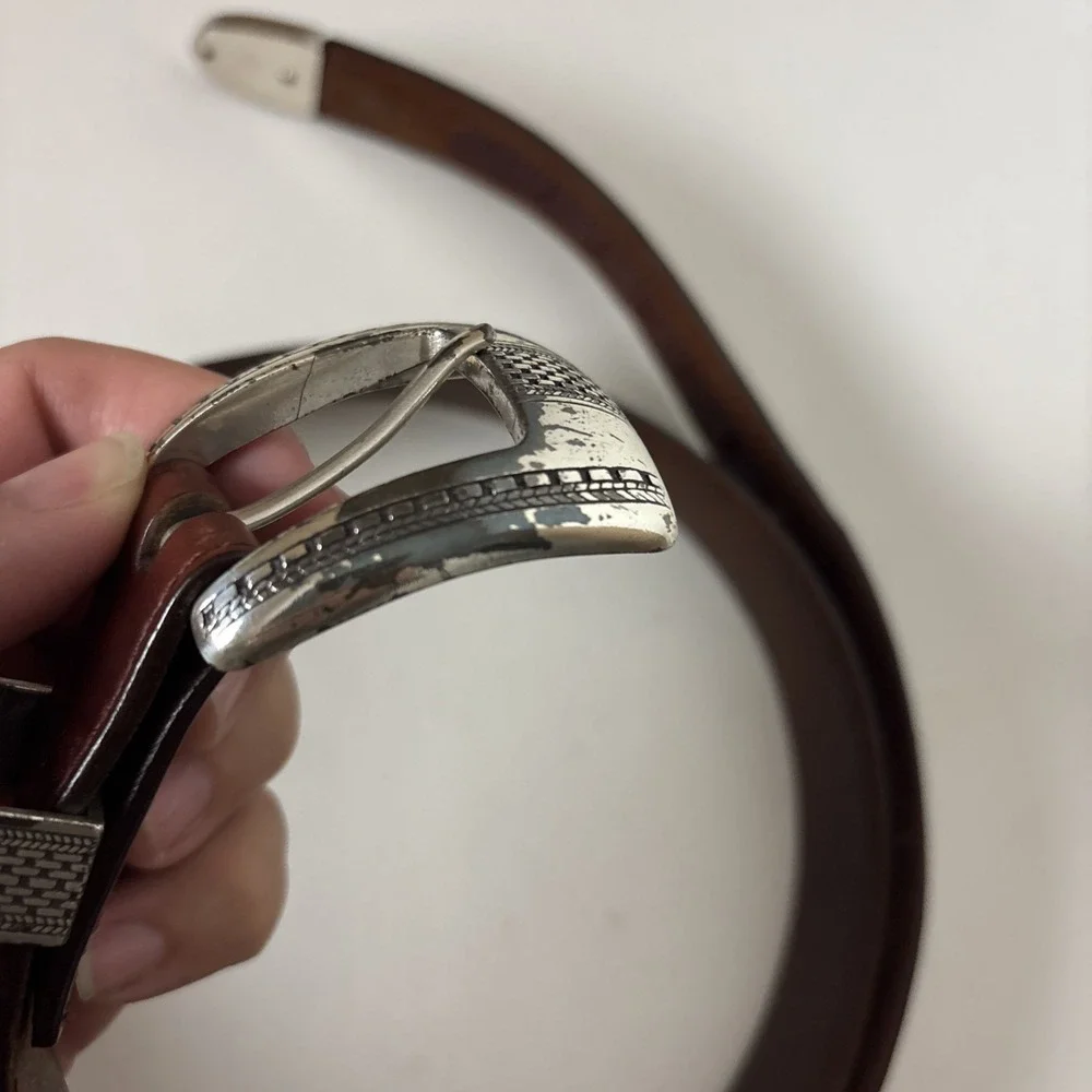 Onyx By Brighton Men's reddish brown leather belt size 42 vintage 1993